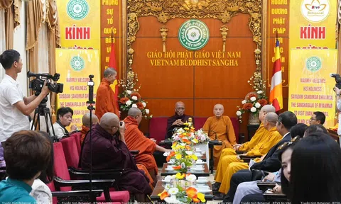 Đức Tăng Thống Myanmar đến thăm Việt Nam mùa Phật đản