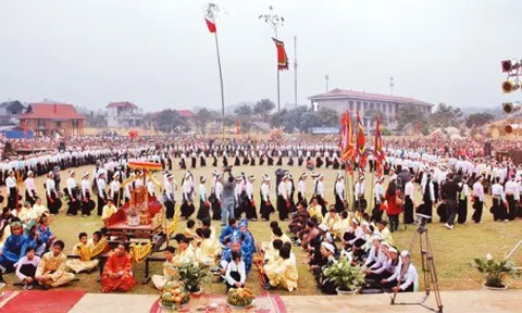 Hoà Bình: Chú trọng các giải pháp đồng bộ để bảo tồn, gìn giữ và phát huy giá trị di sản văn hóa Mo Mường