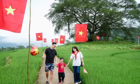 Về Cao Phong đón Tết Độc lập cùng đồng bào Mường