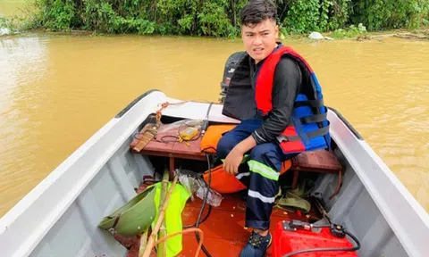 Chàng trai Thái Nguyên ngược dòng nước xiết cứu người trong bão Matmo