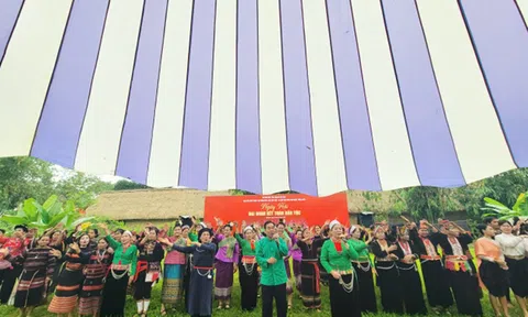 Rộn ràng sắc màu văn hóa “Ngày hội Đại đoàn kết các dân tộc”