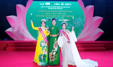 Gần 1.500 xếp hình bản đồ Việt Nam trong Festival áo dài du lịch Việt Nam 2025