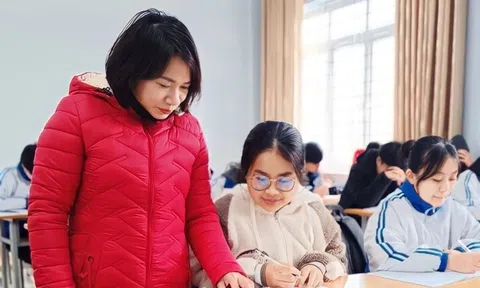 Người “ươm mầm” học sinh giỏi quốc gia nơi ven trời Tây Bắc