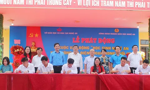 Nghệ An phát động cuộc vận động “học sinh nói không với điện thoại trong buổi học”