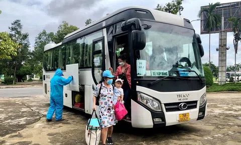 Quảng Ngãi: Đón 1.360 người dân ở các tỉnh, thành phố phía Nam đưa về quê