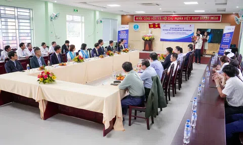 Doosan Vina và Bệnh viện Đại học Chung Ang: Khám bệnh miễn phí cho người dân và trao tặng thiết bị y tế cho huyện Bình Sơn, Quảng Ngãi