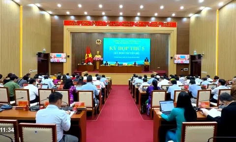 HĐND tỉnh Quảng Ngãi thông qua 12 nghị quyết quan trọng về phát triển kinh tế - xã hội, quốc phòng, an ninh