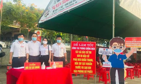 Nghệ An: Hơn 2 triệu cử tri đi bỏ phiếu