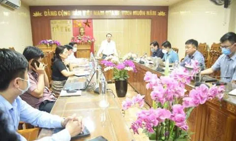 52 cán bộ y tế Nghệ An chi viện cho Hà Tĩnh chống dịch Covid-19