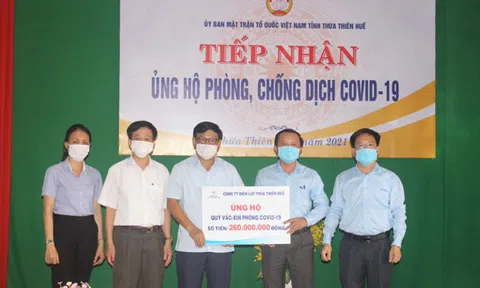 Thừa Thiên Huế tiếp nhận hơn 500 triệu đồng cho Qũy Vaccine phòng chống Covid-19