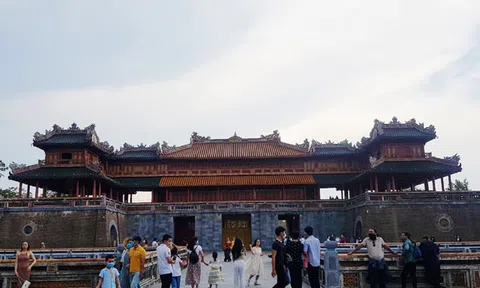 Đón khách tham quan trở lại tại Quần thể di tích Cố đô Huế