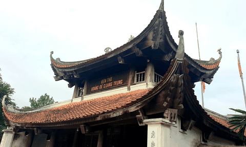 Uy linh núi Dũng Quyết - Nghệ dục Bình sinh