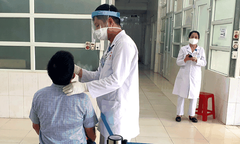 Nghệ An: Tạm đình chỉ công tác Chủ tịch xã do thiếu trách nhiệm trong công tác phòng chống dịch Covid-19