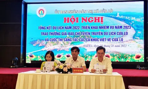 Thị xã Cửa Lò tổng kết hoạt động du lịch năm 2022, trao giải Báo chí và cuộc thi sáng tác các ca khúc viết về Cửa Lò