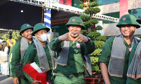 Đồng Nai: Phóng sự ảnh Lễ giao nhận quân thành phố Biên Hòa năm 2024