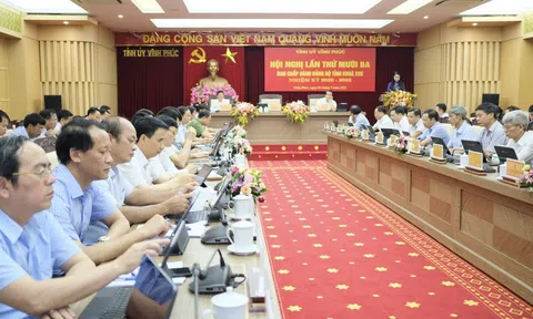 Tỉnh ủy Vĩnh Phúc: Ra mắt Phòng họp không giấy E-cabinet