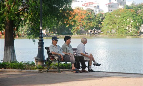 Bắc Bộ ngày nắng, Nam Trung Bộ - Tây Nguyên và Nam Bộ có mưa dông