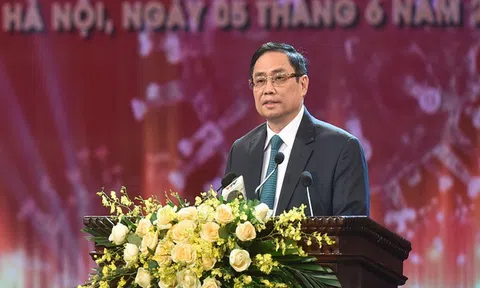 Thủ tướng Phạm Minh Chính: Trân trọng mọi đóng góp, huy động mọi nguồn lực để sớm có vaccine cho nhân dân
