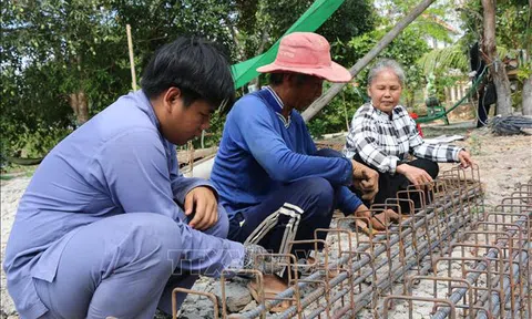 Đồng Tháp: Những người phụ nữ đam mê xây cầu nhân ái, nối nhịp đôi bờ