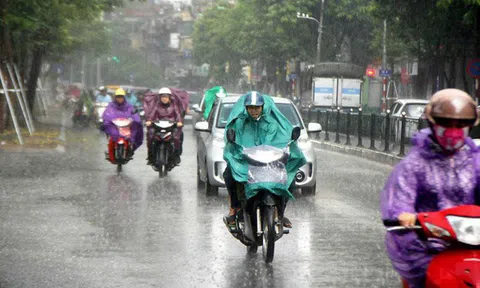 Mưa dông bao trùm nhiều khu vực cả nước, Tây Nguyên và Nam Bộ có nơi mưa vừa, mưa to