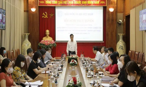 BHXH Việt Nam triển khai hỗ trợ lao động gặp khó khăn do dịch COVID-19 theo Nghị quyết 68