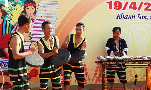 Khánh Hòa: Khánh Sơn nâng cao đời sống văn hóa cho đồng bào