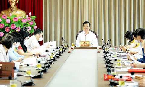 Ban Thường vụ Thành ủy Hà Nội ra chỉ thị tăng cường trách nhiệm cán bộ, kêu gọi nhân dân thực hiện nghiêm giãn cách xã hội