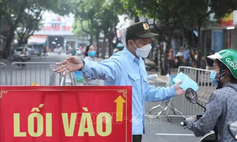 Thực hiện nghiêm giãn cách xã hội là liều 'vaccine' kịp thời nhất