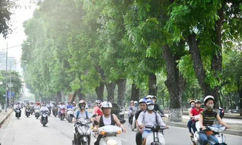 Trung Bộ nắng nóng gay gắt, Bắc Bộ - Tây Nguyên - Nam Bộ chiều tối mưa dông rải rác