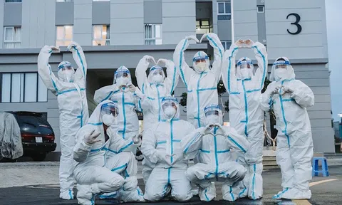 Những nghệ sĩ trẻ tình nguyện ở tuyến đầu chống dịch