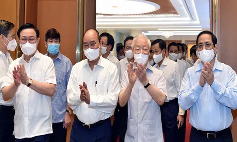 Chính phủ khóa XV họp phiên toàn thể đầu tiên, quyết tâm xây dựng Chính phủ đổi mới, liêm chính, hành động, hiệu quả, vì nhân dân phục vụ