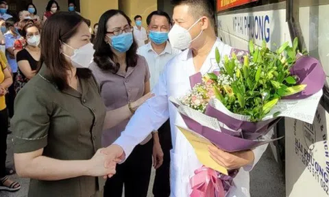 Hàng trăm nhân viên y tế tiếp tục lên đường hỗ trợ TP.HCM và các tỉnh miền Nam chống dịch