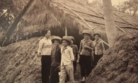 Viết cho mái trường xưa