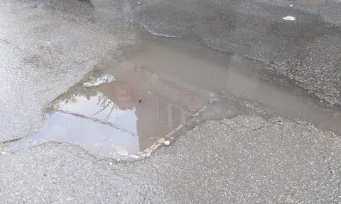 Hà Nội: "Cha chung không ai khóc"?