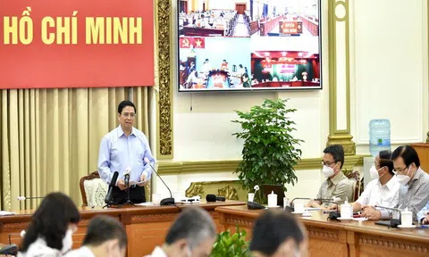 Chuyển động từ người đứng đầu Chính phủ  với "pháo đài" phường, xã chống dịch
