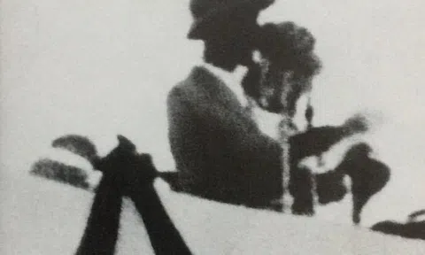 Bức ảnh nào là đúng ?