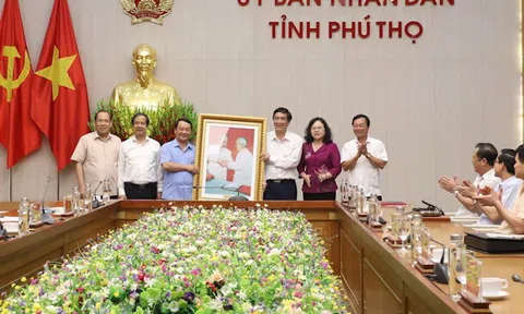 Phú Thọ: Kiểm soát dịch hiệu quả, đầu tư phát triển giáo dục và vùng dân tộc thiểu số