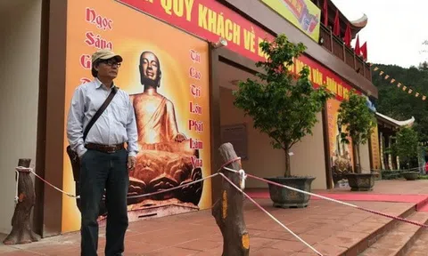 Tại sao vua Trần Thánh Tông sai bổ quan tài Trần Trọng Trưng ?