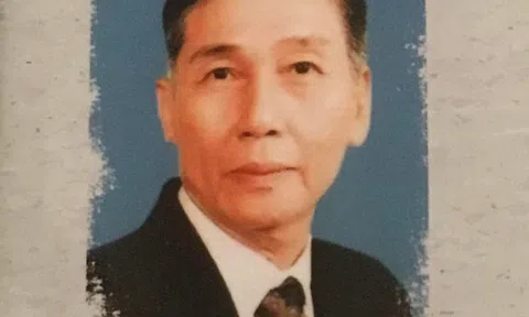 Thầy ra thầy - Trò ra trò ( Nhân đọc cuốn sách quý: Nguyễn Khắc Phi – Người thầy tài hoa, tận tụy)