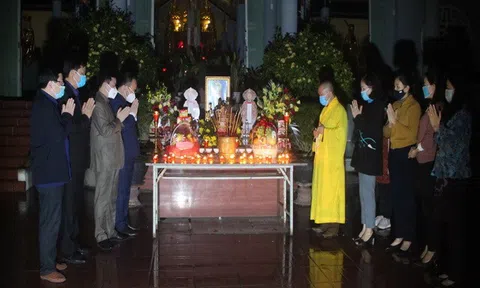 Tuyên Quang tưởng niệm đồng bào, cán bộ, chiến sĩ hy sinh, tử vong vì Covid-19