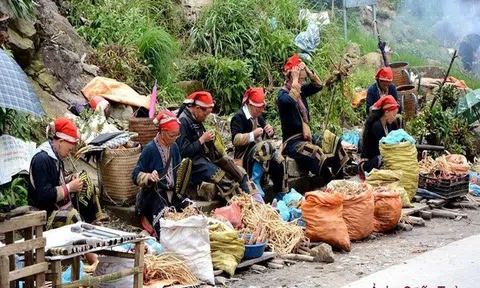 Góc nhìn Văn hóa: Văn hóa ứng xử tệ hại sẽ không có xã hội văn minh