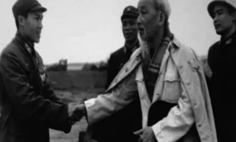 Thượng tướng Đào Đình Luyện – Người “anh cả” của phi công tiêm kích Việt Nam (Kỳ 2): SỰ THẬT VỀ CHIẾN DỊCH “SẤM RỀN” VÀ CUỘC ĐỐI ĐẤU TRỰC TIẾP TRÊN KHÔNG