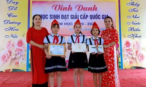 Phú Thọ:  Cô giáo Hà Thị Tuyết Minh tỏa sáng dạy tốt môn tiếng Anh