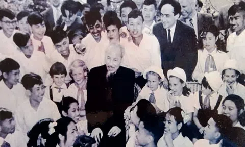 "Không thể mồ côi" (Kỳ 8): NHỮNG KỶ NIỆM SÂU SẮC Ở TRƯỜNG THIẾU NHI QUỐC TẾ TIỆP KHẮC