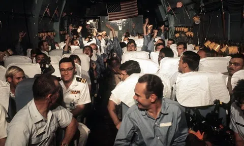 Tiến tới kỷ niệm 50 năm sự kiện trao trả tù binh Mỹ tại Việt Nam (Kỳ 8): NHỮNG CHUYỆN BI HÀI QUA LỜI KỂ CỦA QUẢN GIÁO TÙ BINH PHI CÔNG MỸ