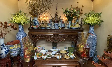 Bàn thờ gia tiên ngày Tết Nguyên Đán