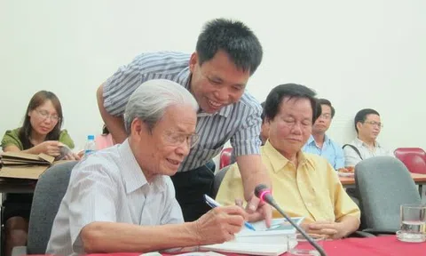 Kỷ niệm với Nhạc sĩ Nguyễn Tài Tuệ và ca khúc "Xa khơi"