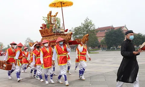 Phú Thọ: Đặc sắc Lễ rước kiệu về Đền Hùng của các xã, phường, thị trấn vùng ven di tích