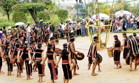 Chiến lược phát triển bền vững vùng đồng bào dân tộc thiểu số