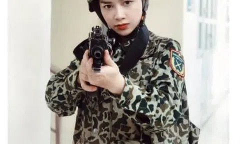 Nốt ruồi trên ngực em
